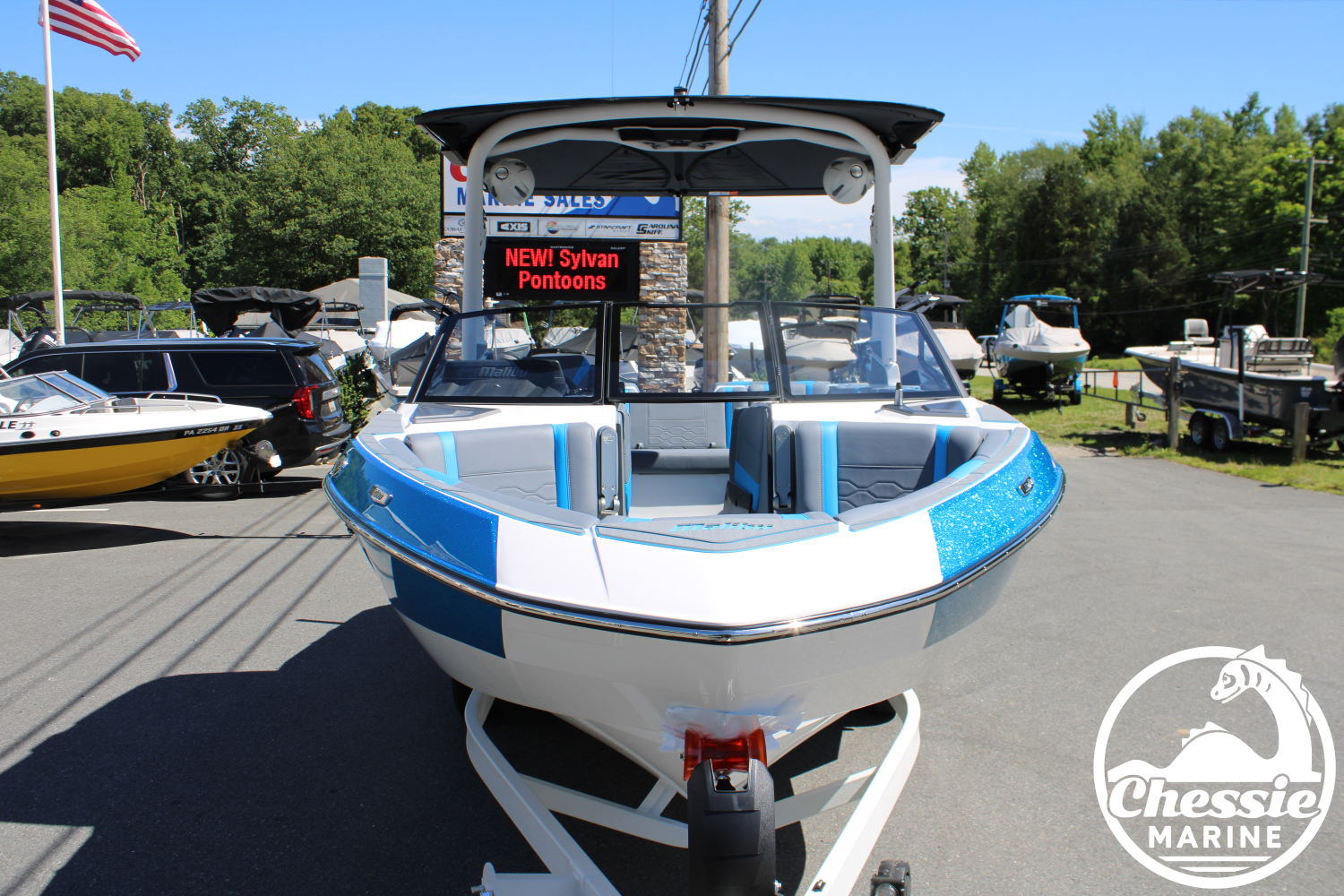 2026 Malibu 23 LSV