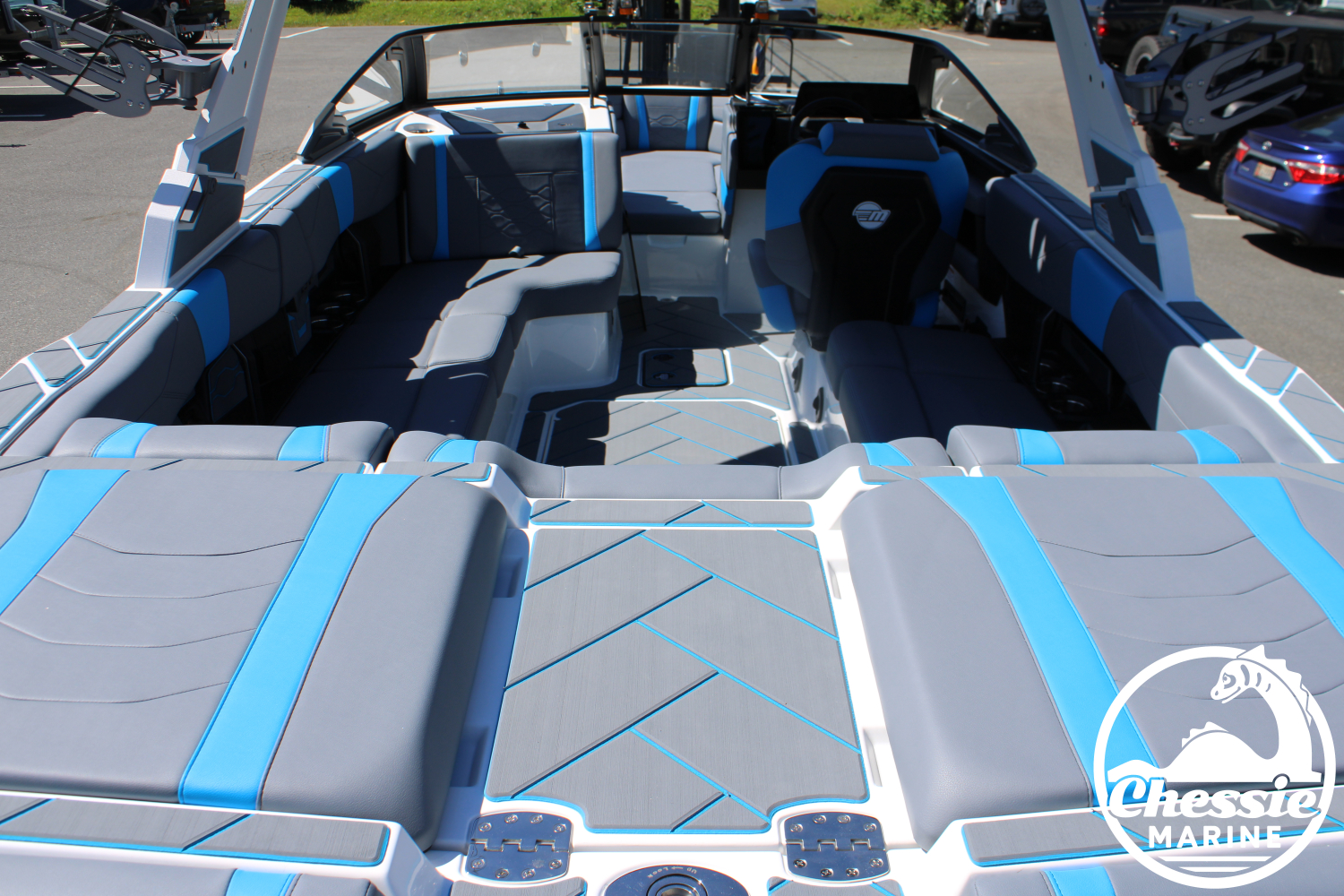 2026 Malibu 23 LSV