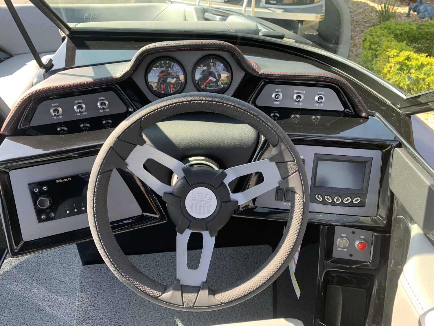 2023 MasterCraft NXT20