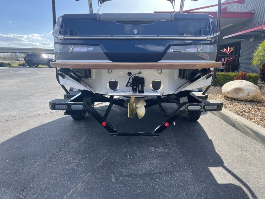 2023-mastercraft-nxt21-138453-image6