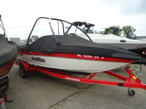 2002-malibu-sunsetter-95520-image8.webp