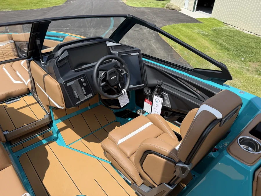 2026-supra-sl-140156-image4.webp