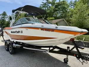 2017-mastercraft-xt20-140168-image0.webp