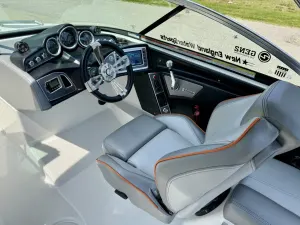 2017-mastercraft-xt20-140168-image3.webp