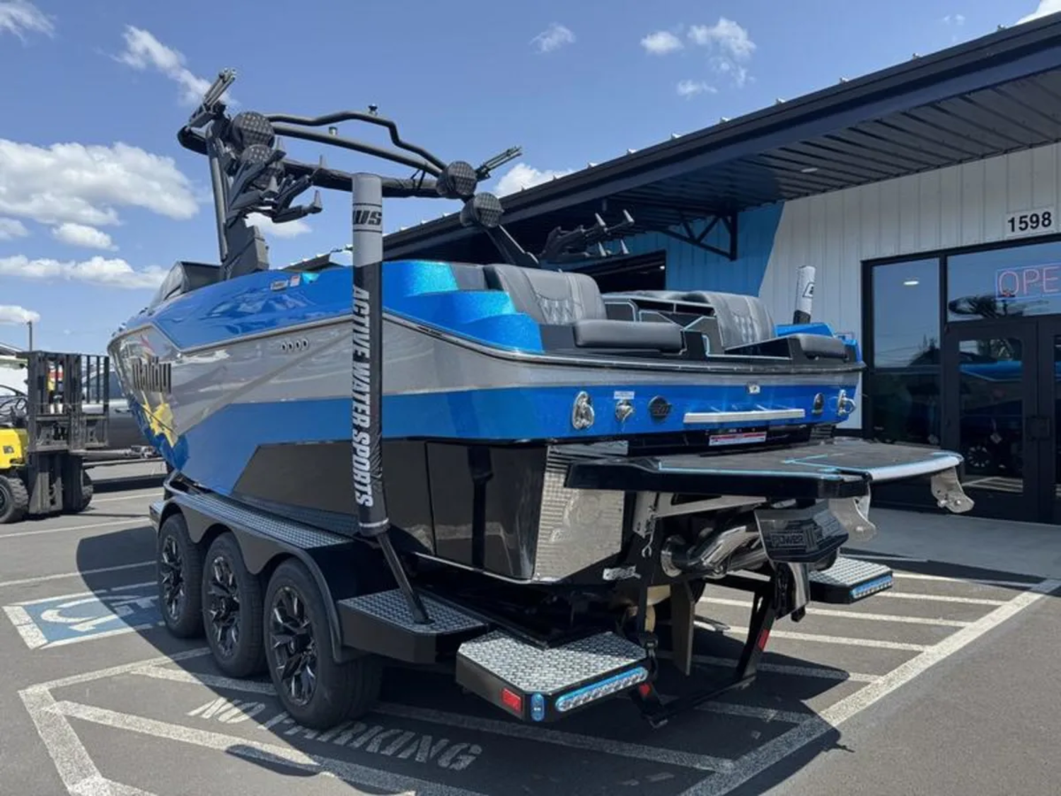 2025 Malibu M230 DEMO