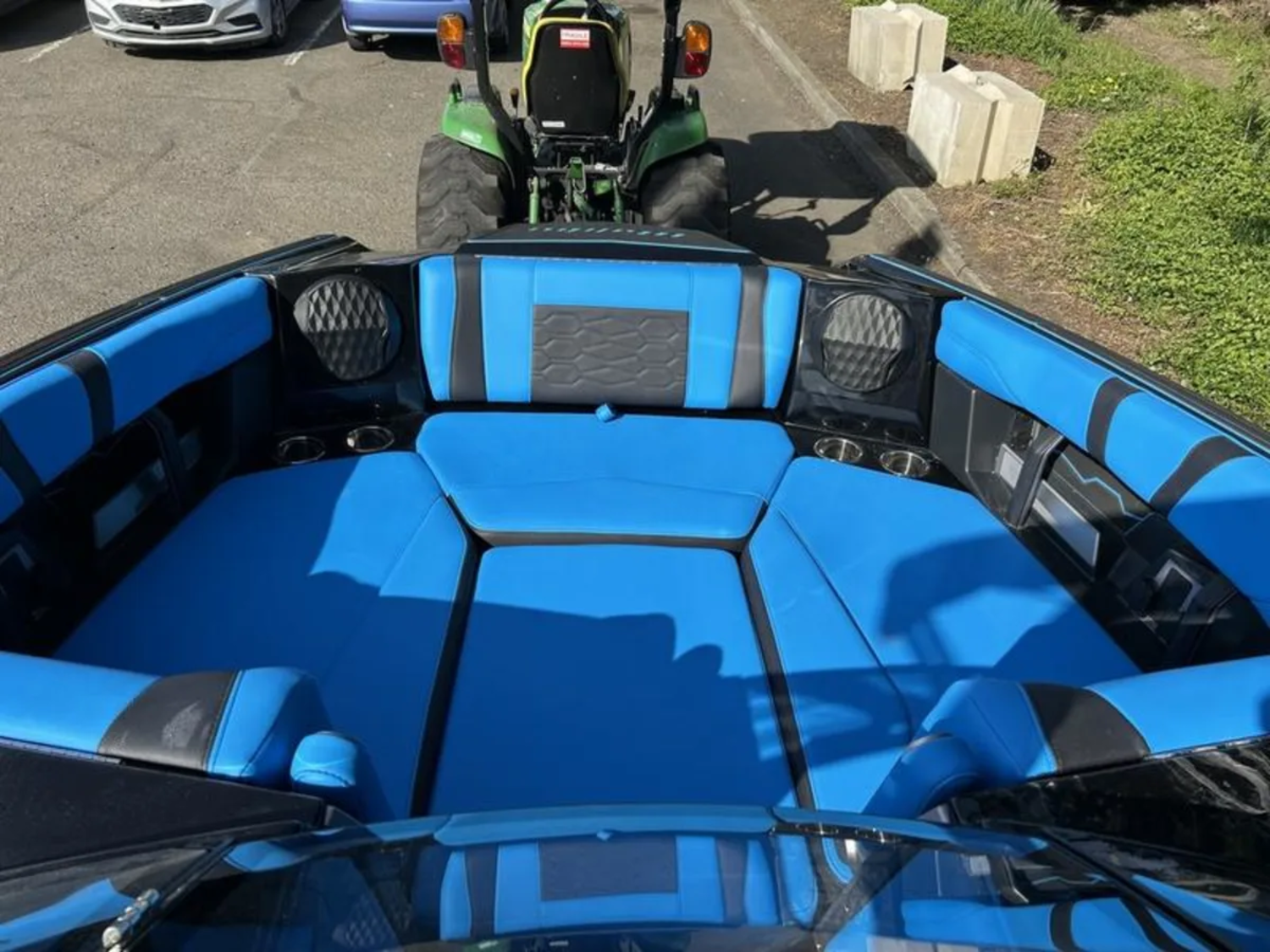 2025 Malibu 23MXZ DEMO
