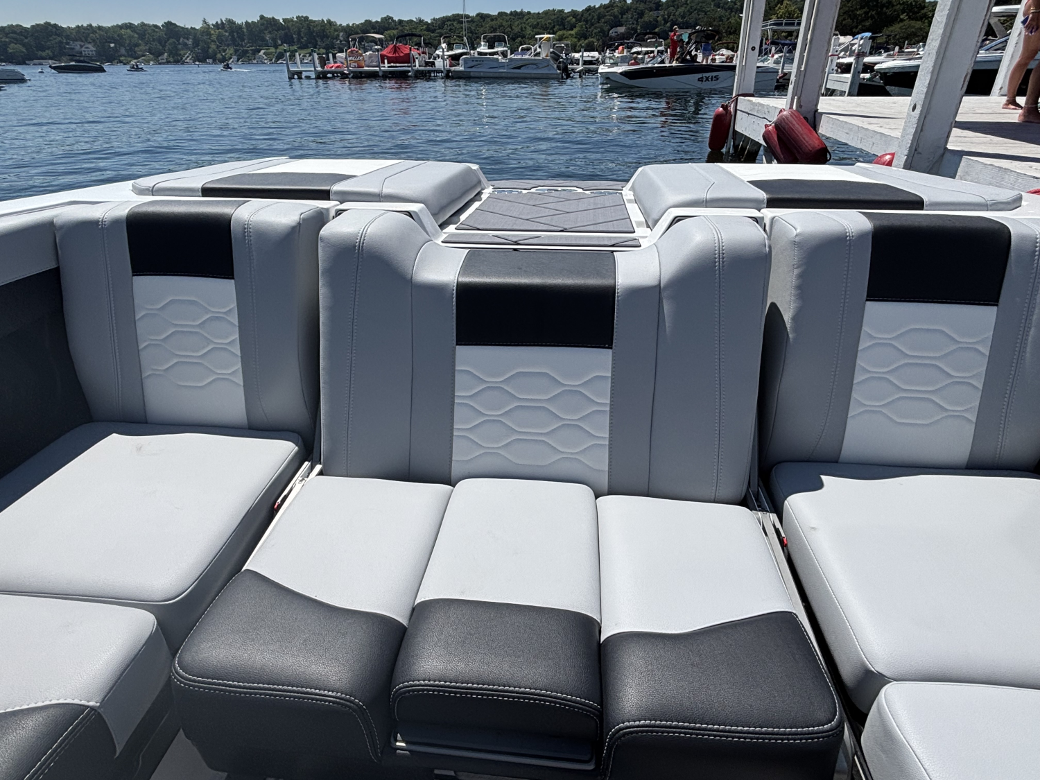 2026 Malibu 23LSV