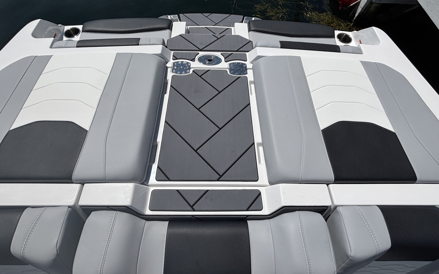 2026 Malibu 23LSV