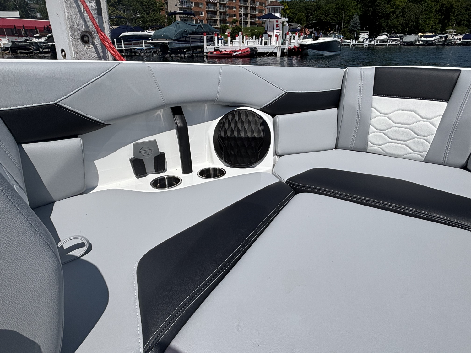 2026 Malibu 23LSV