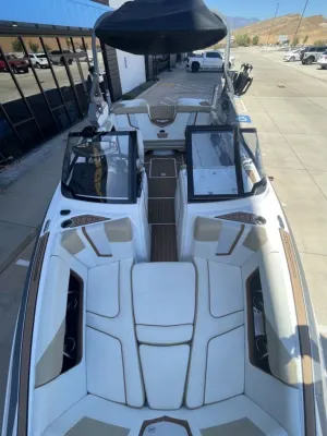 2019-nautique-g21-140214-image12