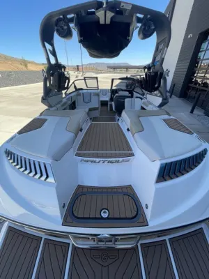 2019-nautique-g21-140214-image3