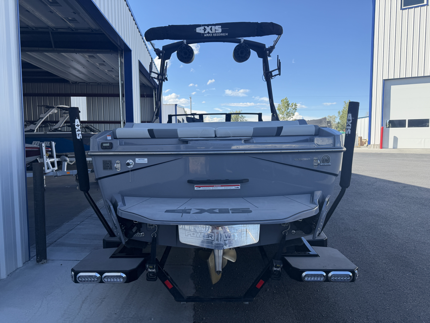 2022 Axis T220