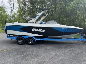 2026-malibu-wakesetter-23-lsv-140821-image3.webp