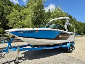 2019-mastercraft-nxt20-140849-image1.webp
