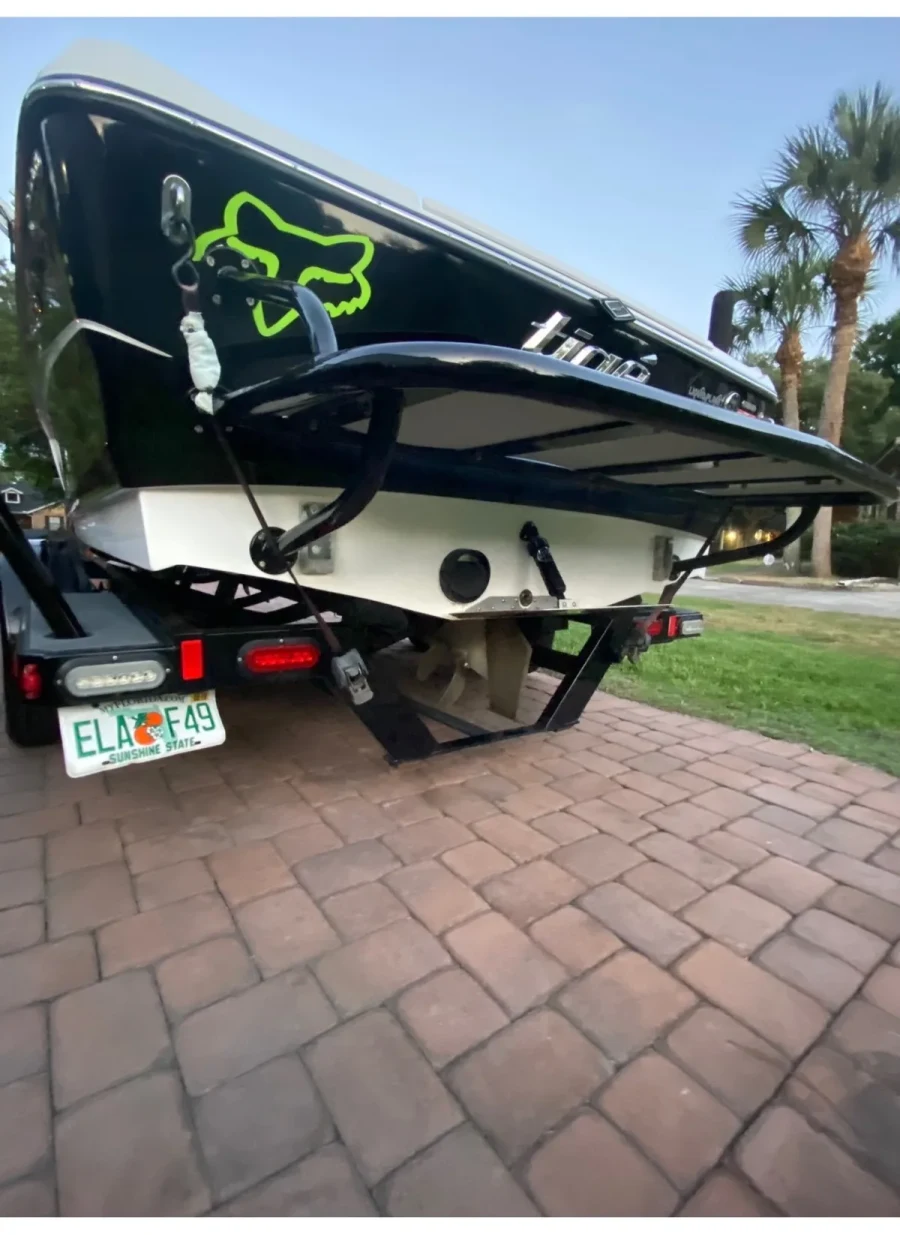2015-tige-r20-140853-image0.webp