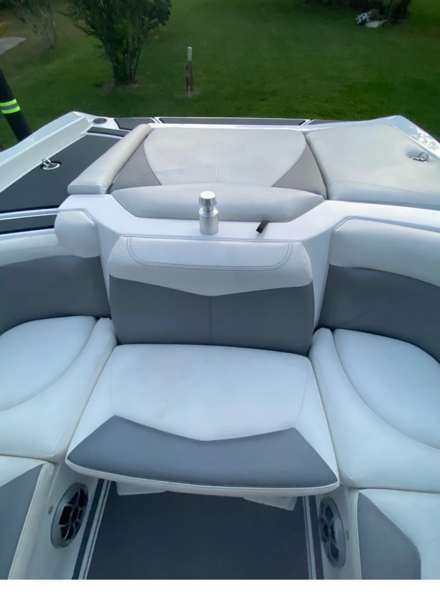 2015 Tige Boats R20