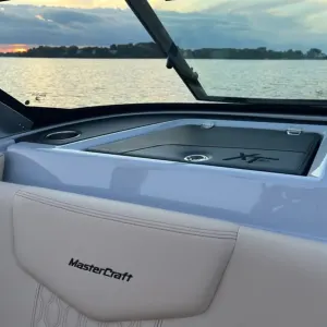 2024-mastercraft-xt20-140865-image12.webp