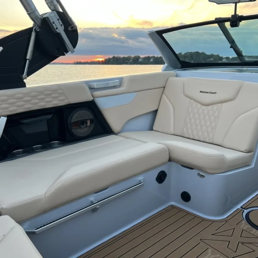 2024-mastercraft-xt20-140865-image8.webp