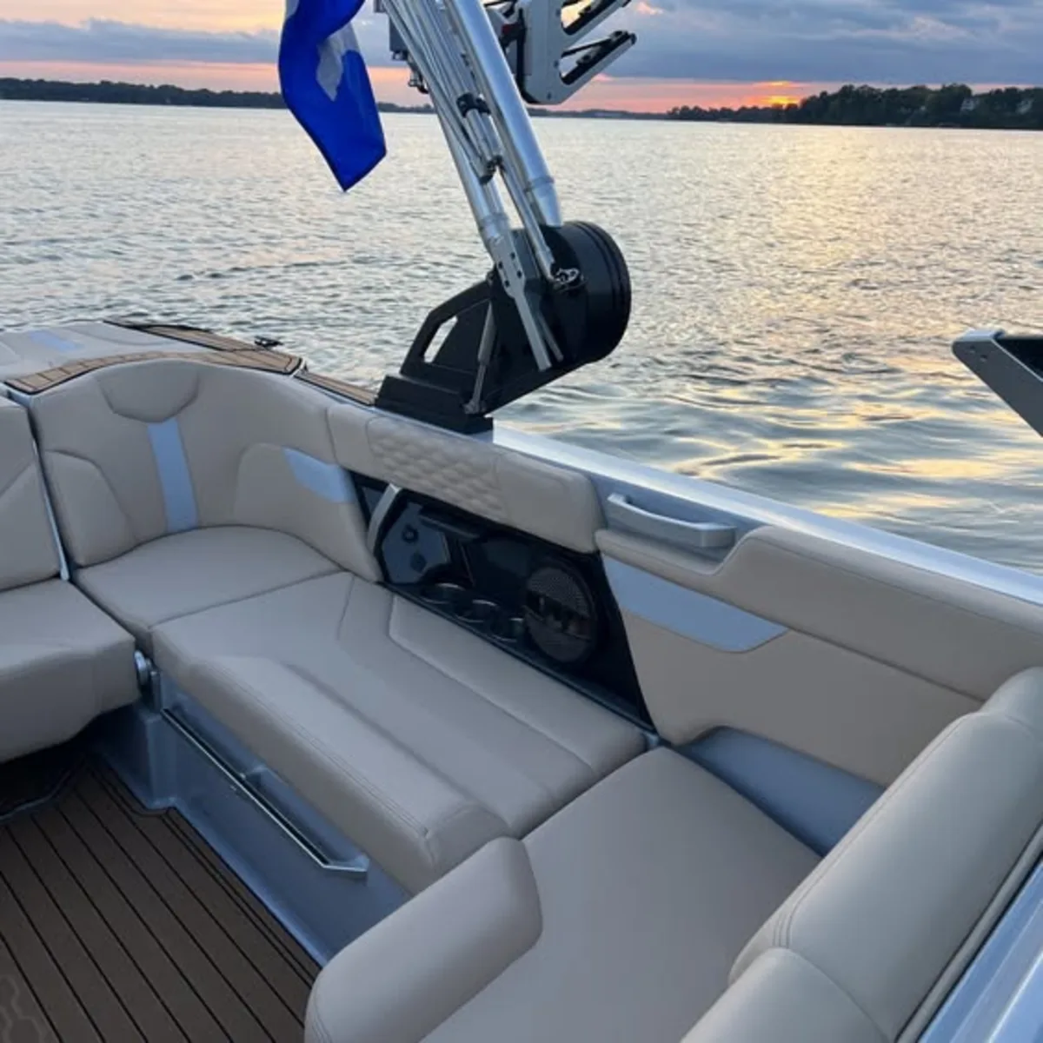 2024 Mastercraft XT20
