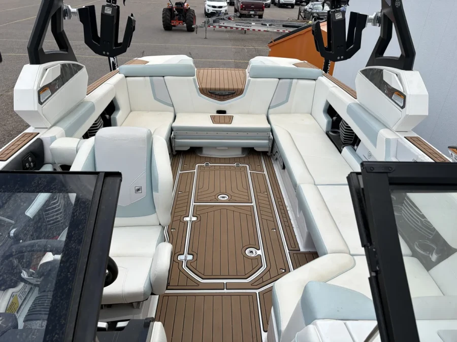 2019-nautique-g25-140867-image8.webp