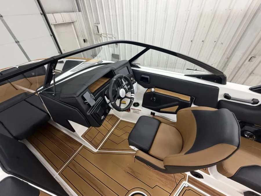 2026-moomba-max-129714-image18