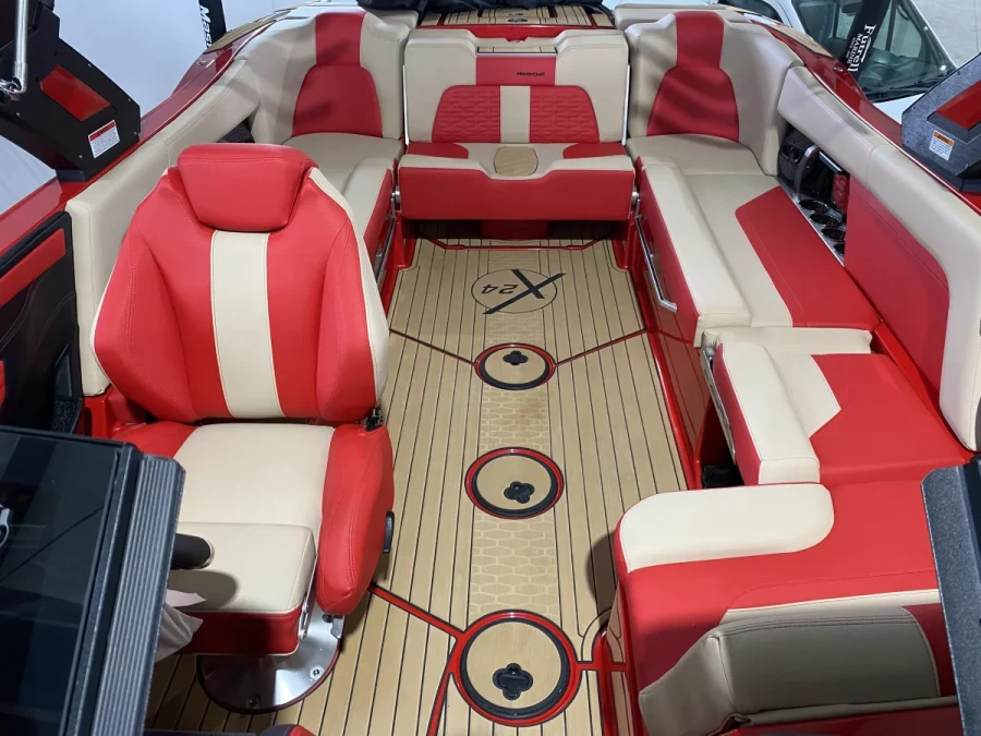 2023-mastercraft-x24-140893-image1.webp