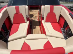 2023-mastercraft-x24-140893-image3.webp