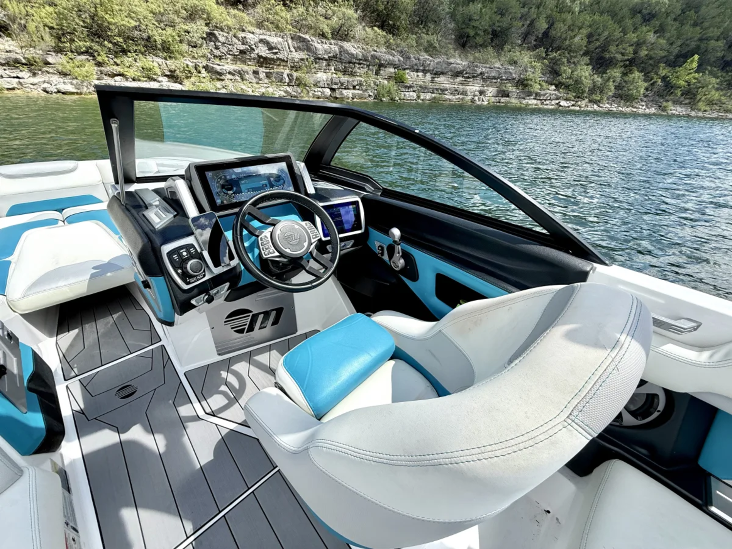 2017 Malibu M235