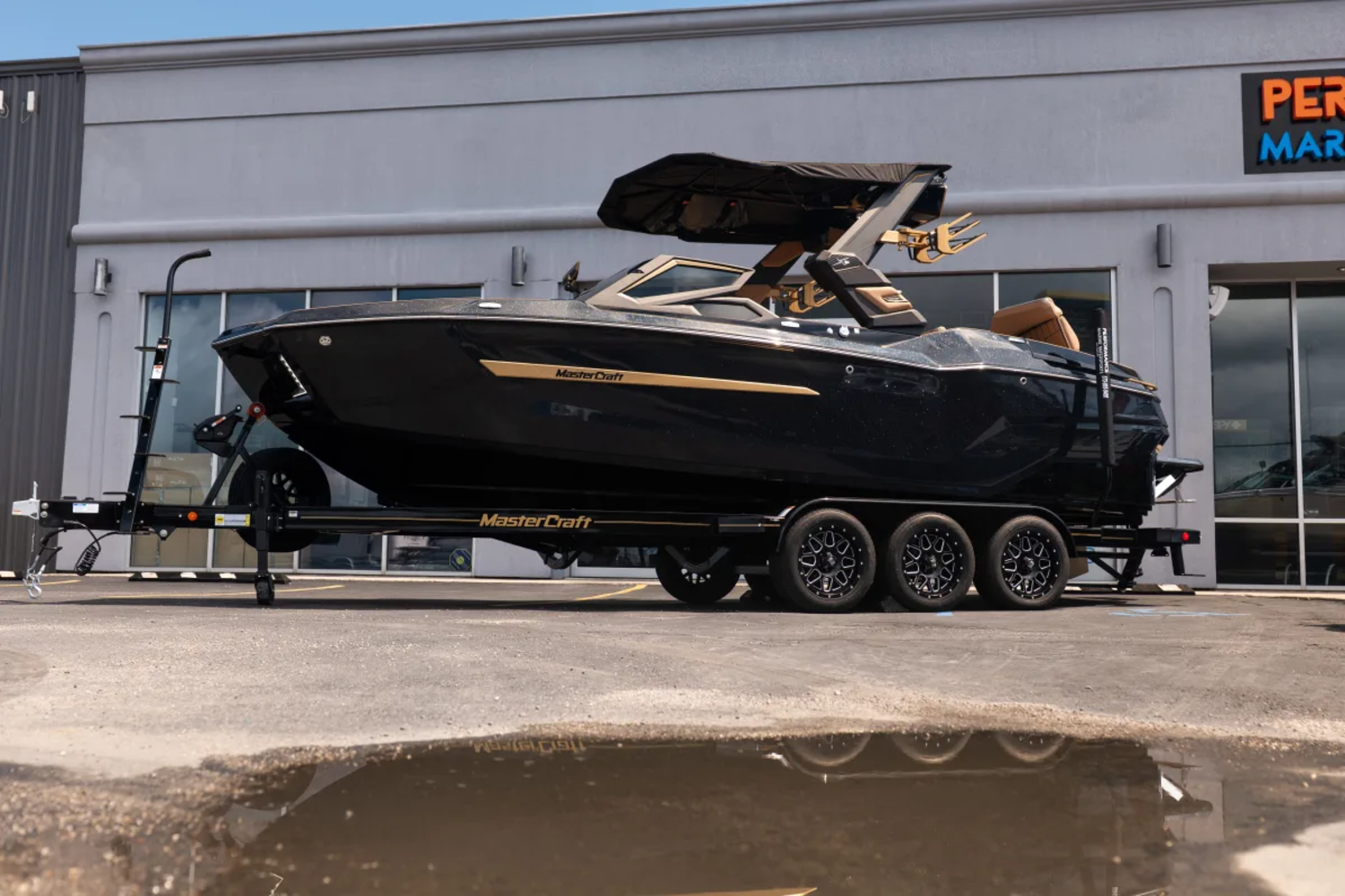 2026 MASTERCRAFT X24 BLACK MICA FLAKE SUPERCHARGED 640HP 