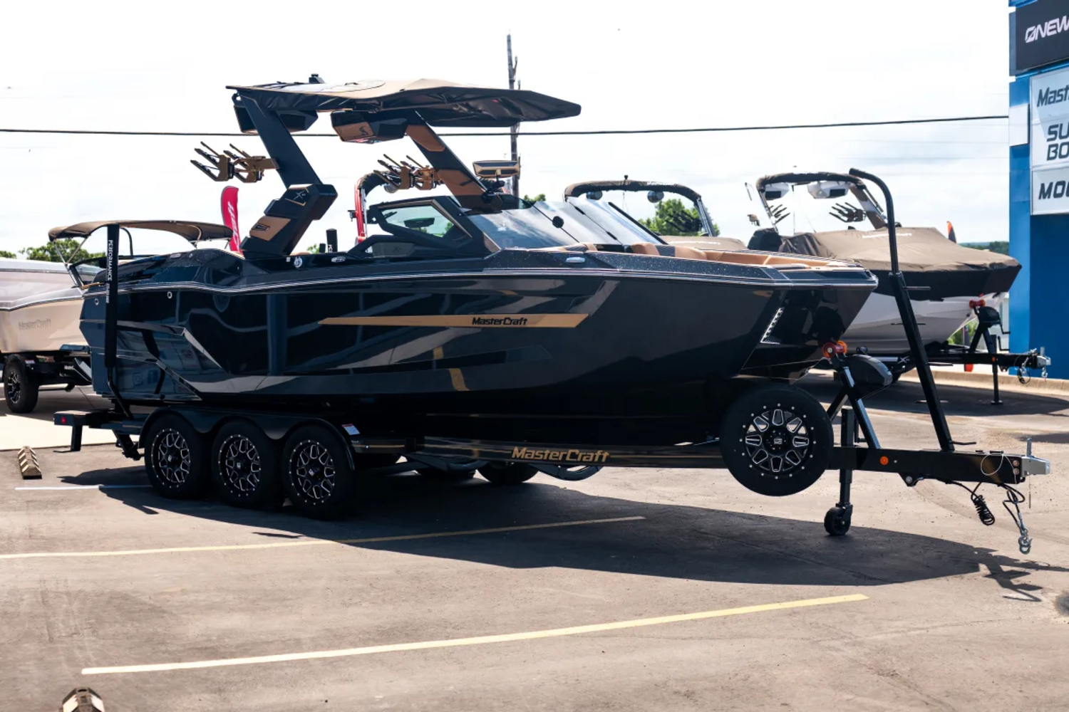 2026 MASTERCRAFT X24 BLACK MICA FLAKE SUPERCHARGED 640HP 