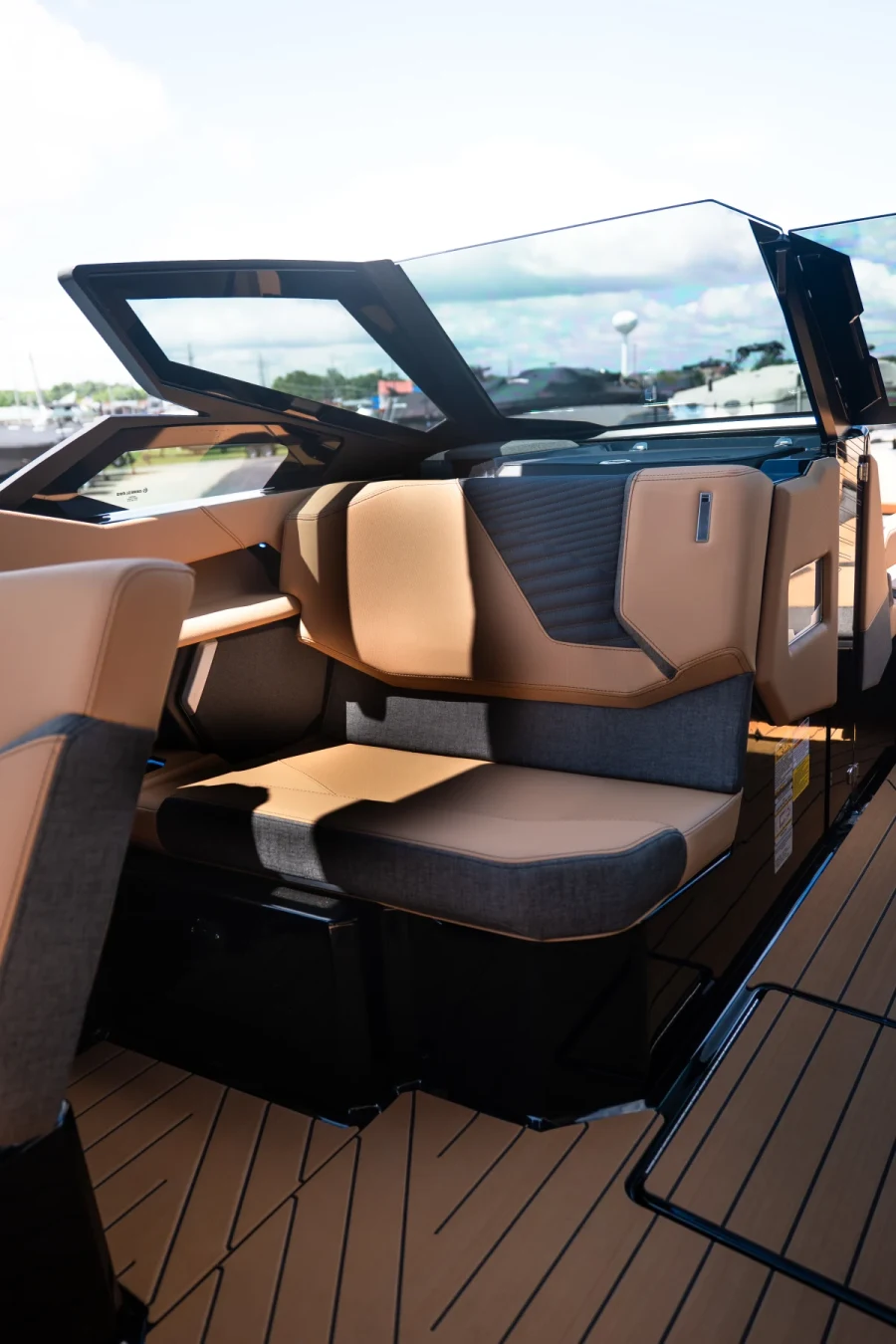 2026-mastercraft-x24-140907-image15.webp