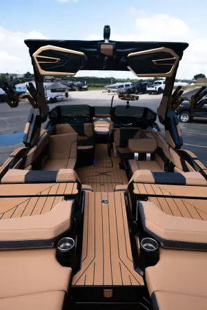 2026-mastercraft-x24-140907-image18.webp