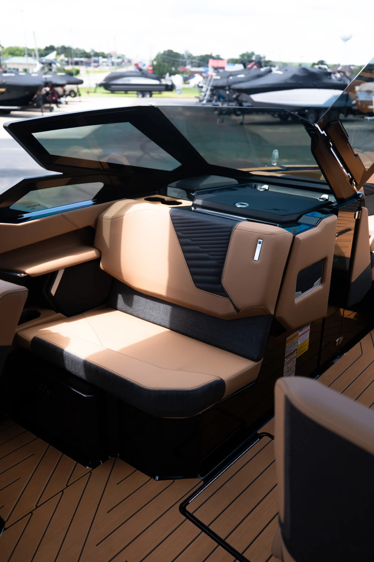 2026 MASTERCRAFT X24 BLACK MICA FLAKE SUPERCHARGED 640HP 