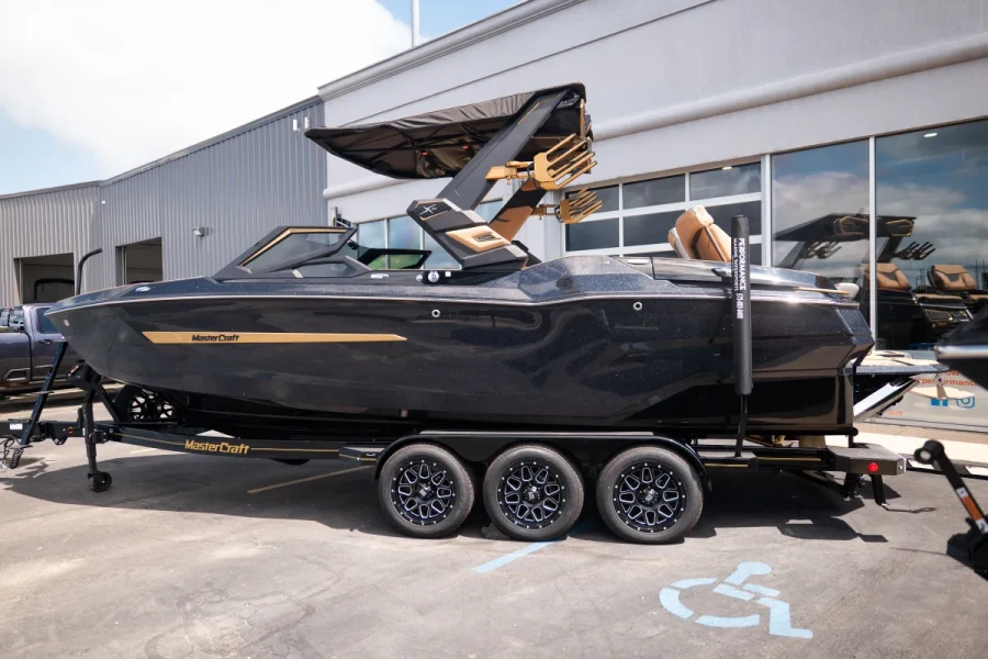 2026-mastercraft-x24-140907-image4.webp