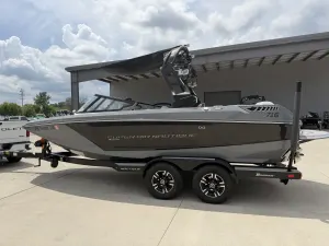 2021-nautique-gs20-140913-image1.webp