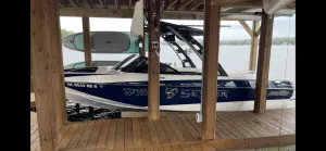 2011-malibu-wakesetter-23-lsv-140918-image0.webp