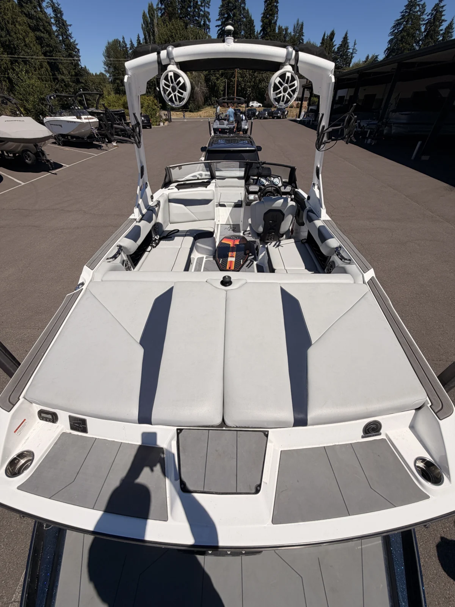 2021 Axis A22