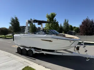 2026-nautique-g23-140934-image0.webp