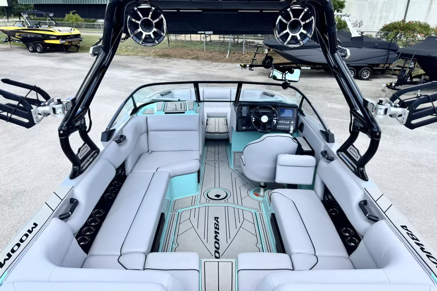 2025-moomba-max-140939-image11