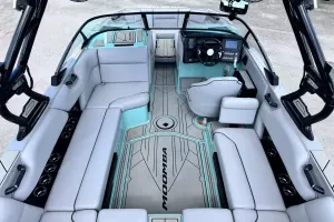 2025-moomba-max-140939-image12