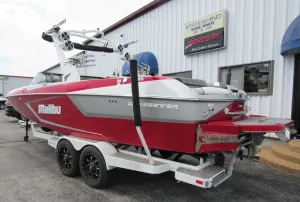 2021-malibu-wakesetter-24-mxz-140944-image2