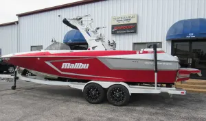 2021-malibu-wakesetter-24-mxz-140944-image4