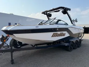 2026-malibu-wakesetter-24-mxz-140960-image1
