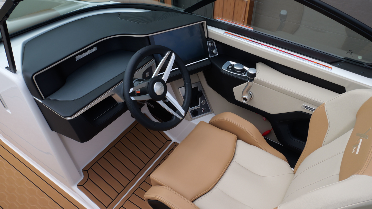2026 MasterCraft XT22