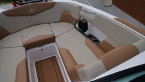 2026-mastercraft-xt22-140961-image16