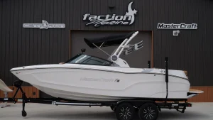 2026-mastercraft-xt22-140961-image2