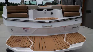 2026-mastercraft-xt22-140961-image5