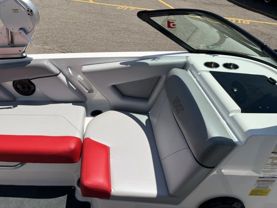 2019-mastercraft-nxt22-140962-image13