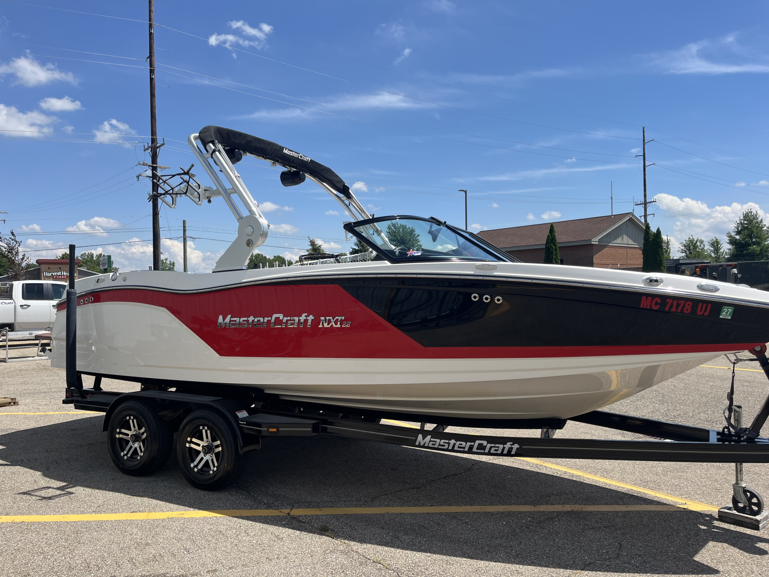 2019 MasterCraft NXT22
