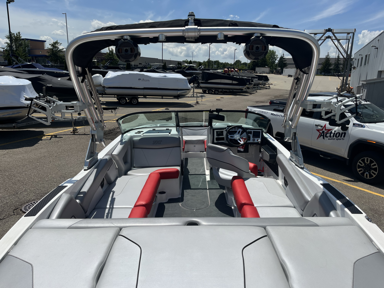 2019 MasterCraft NXT22